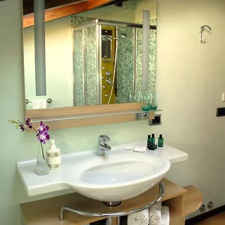 Feriested Alveluu Ristorante E